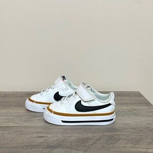 Nike Court Legacy Kids White and Black Sneakers size 4C